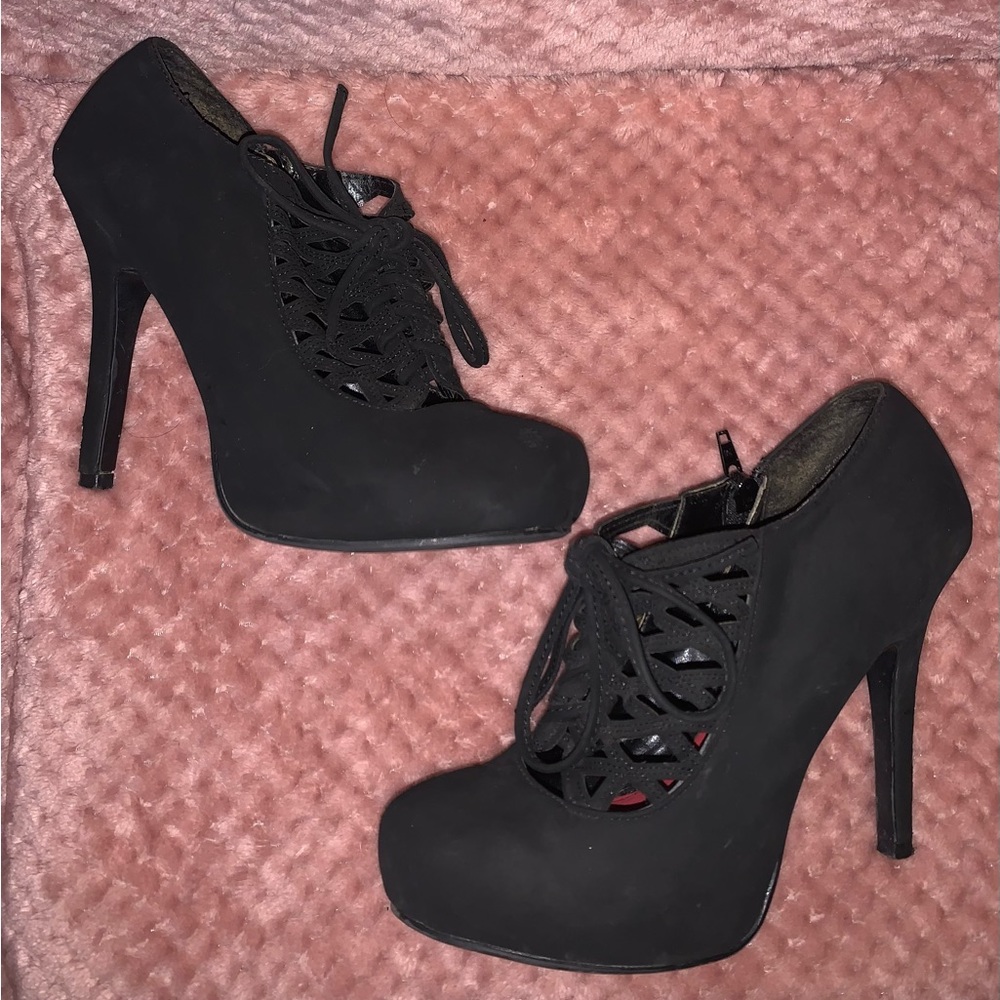 Madeline Girl, Size 7, Black, Lace up